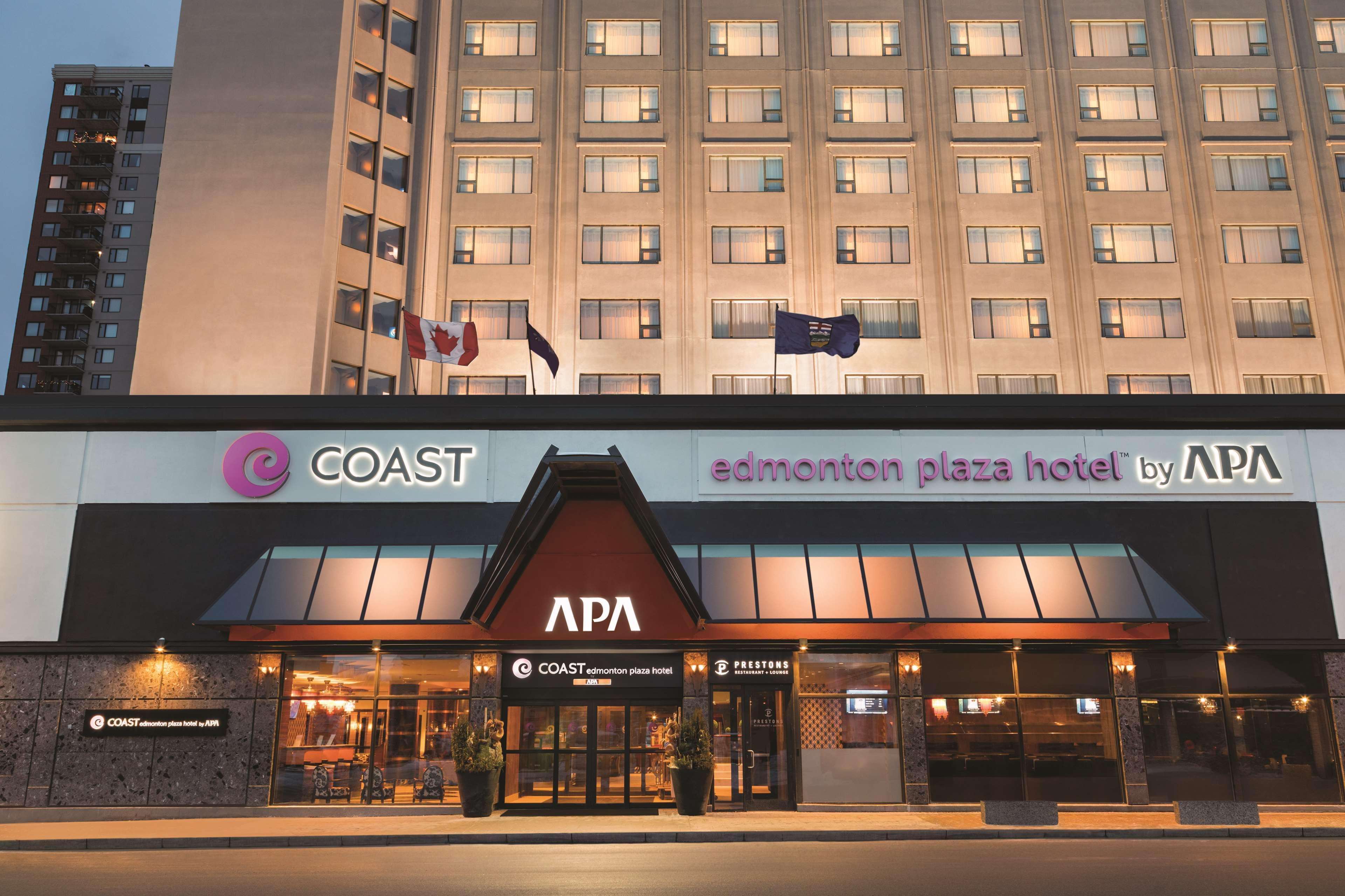 Coast Edmonton Plaza Hotel By Apa Exterior foto