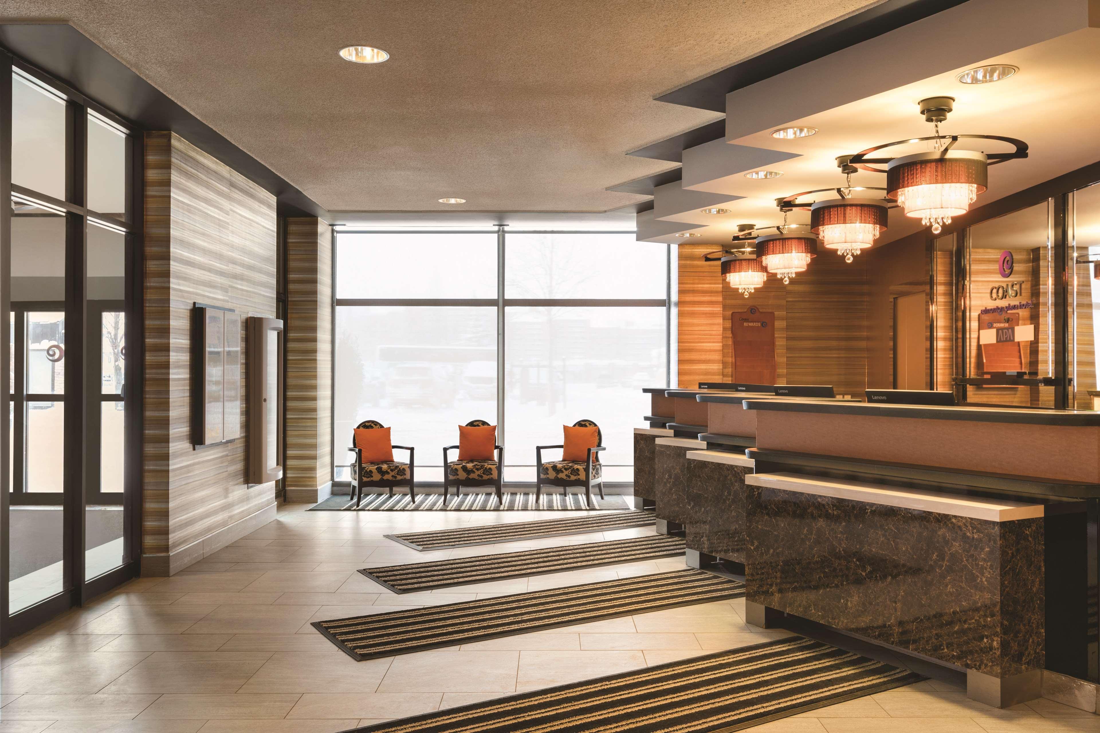 Coast Edmonton Plaza Hotel By Apa Exterior foto