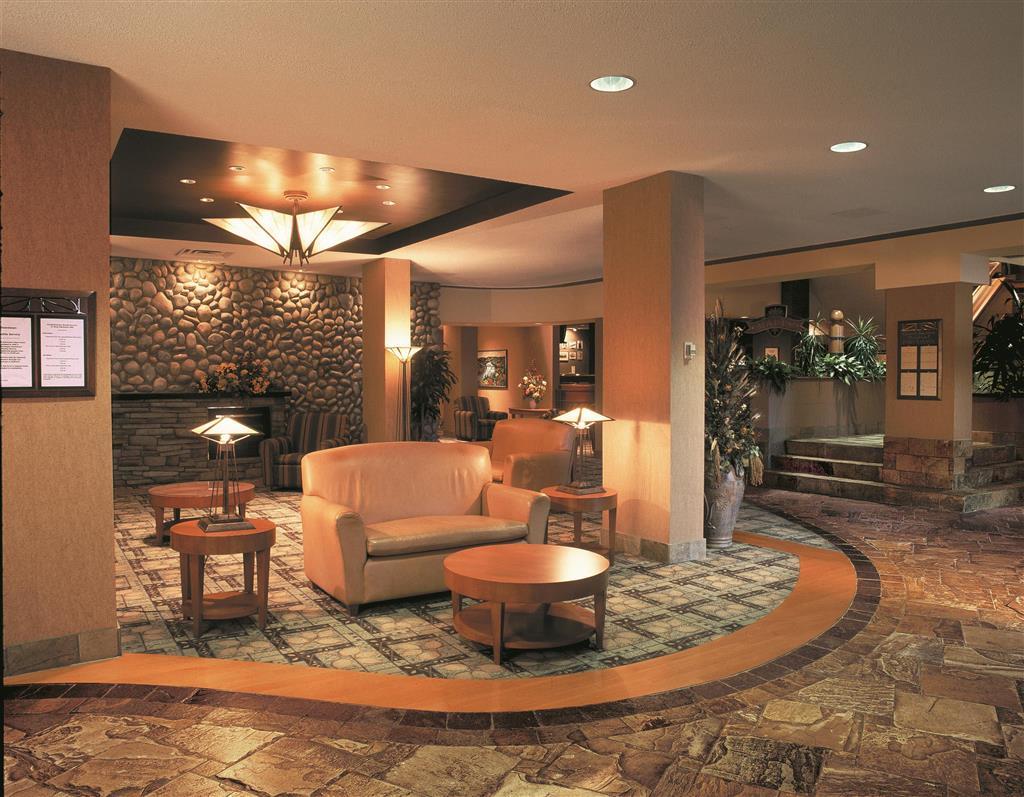 Coast Edmonton Plaza Hotel By Apa Interior foto
